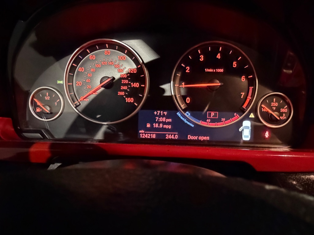 2013 BMW 5 Series 528i - Photo 23