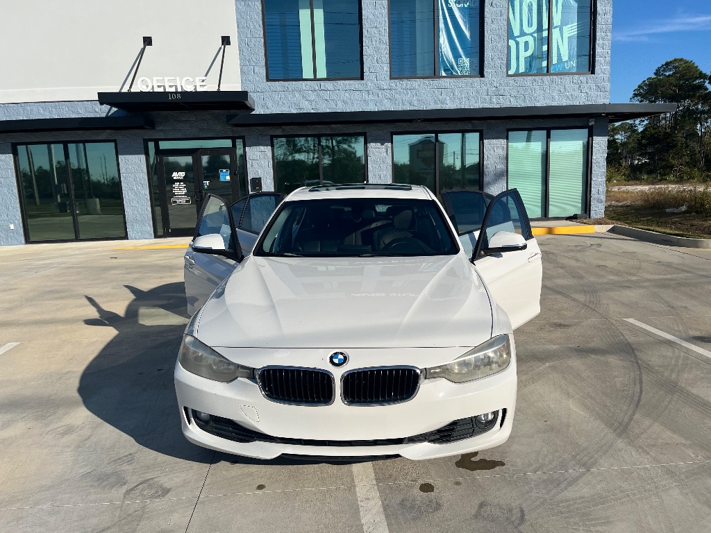 2014 BMW 3 Series 328i's photo